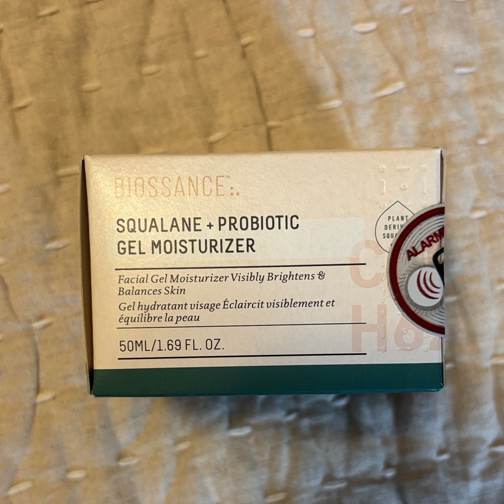 Biossance Squalane + Probiotic Gel Moisturizer - Cream and White